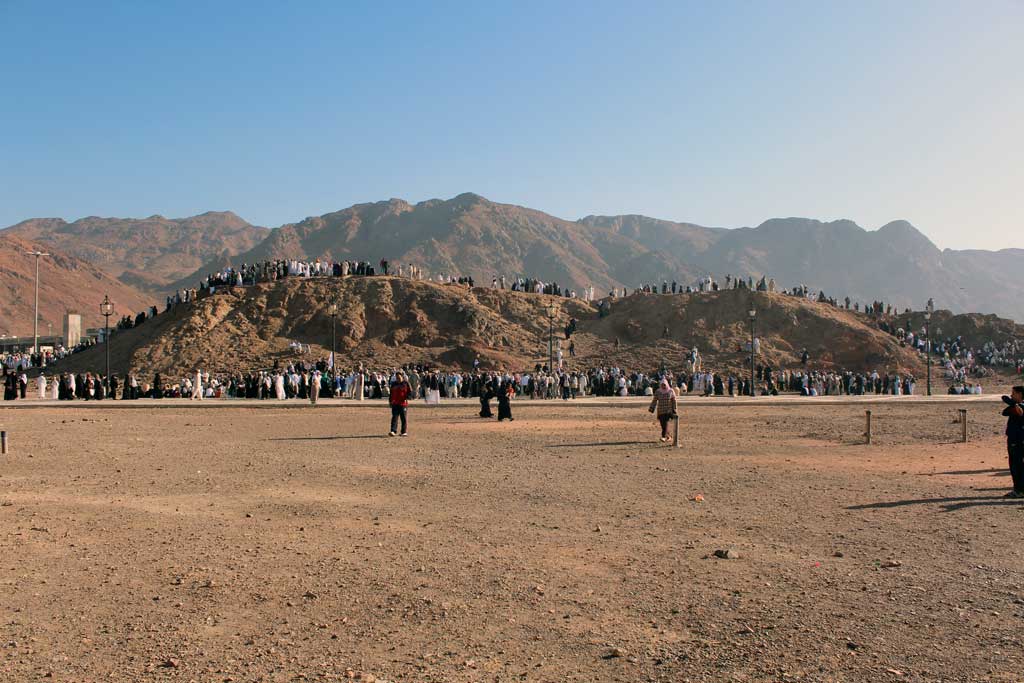 Uhud Dağı ve Uhud Savaşı'nın Yapıldığı Yer